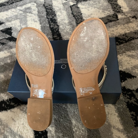 Pretty gem flip flops size 7M. Rarely worn. - Picture 2 of 3